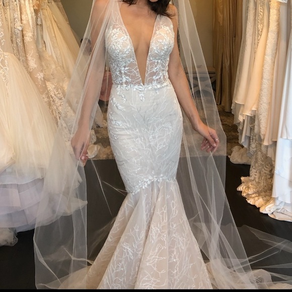 ADAM ZOHAR Designer Wedding Dress - Picture 2 of 3